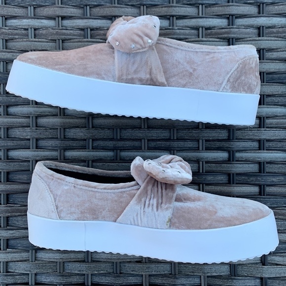 Rebecca MINKOFF Women’s Stacey Velvet Studded Bow Slip-On Sneakers - Picture 6 of 17